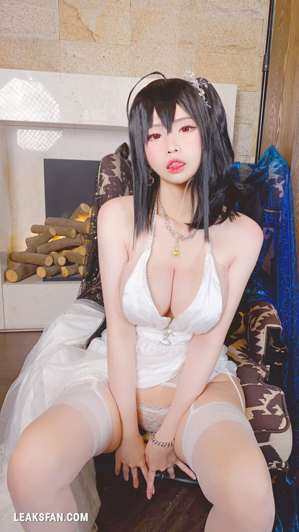 Kaya Huang - Taihou - 2