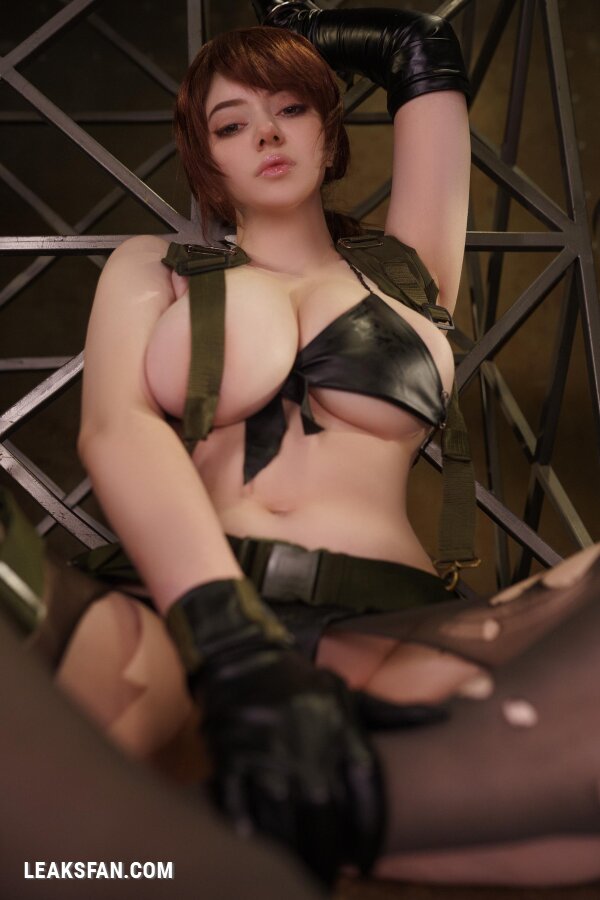 Alina Becker - Quiet (Metal Gear Solid) - 18