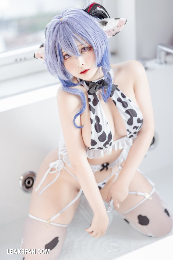 sayomomo - Ganyu Cow - 1