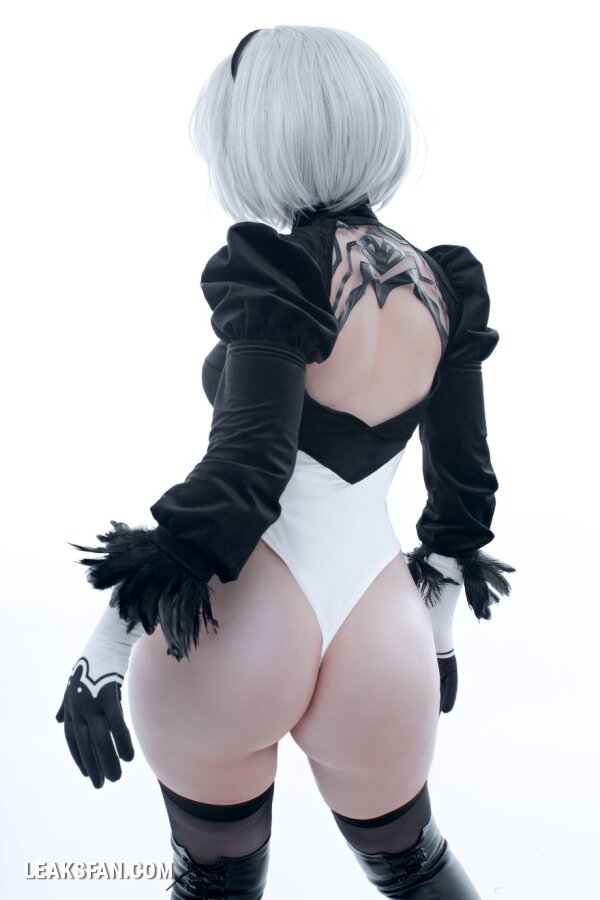 Lada Lyumos - 2B (Nier Automata) - 1