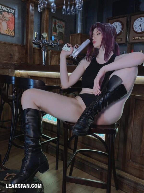 Alina Becker - Revy (Black Lagoon) - 1