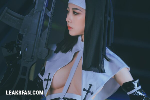 Shui Miao Aqua - Nurse &amp;amp; Nun - 1