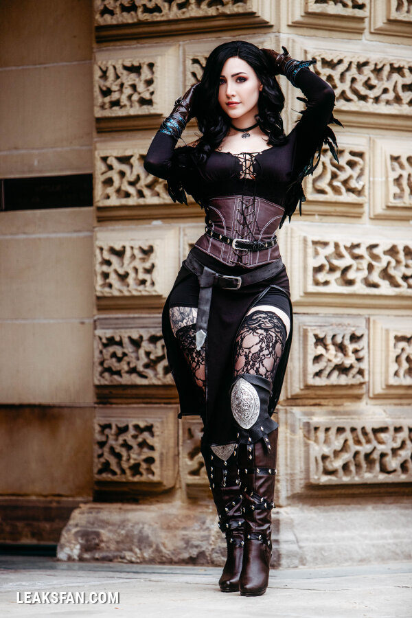 Luxlo Cosplay - Yennefer - 2