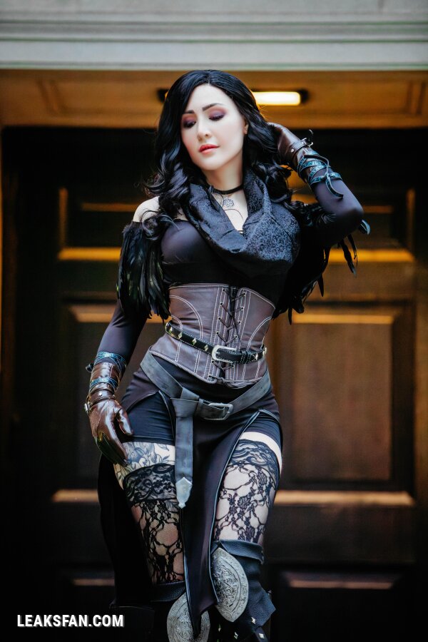 Luxlo Cosplay - Yennefer - 15