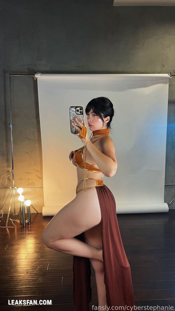 Cyberstephanie - Slave Leia - 5