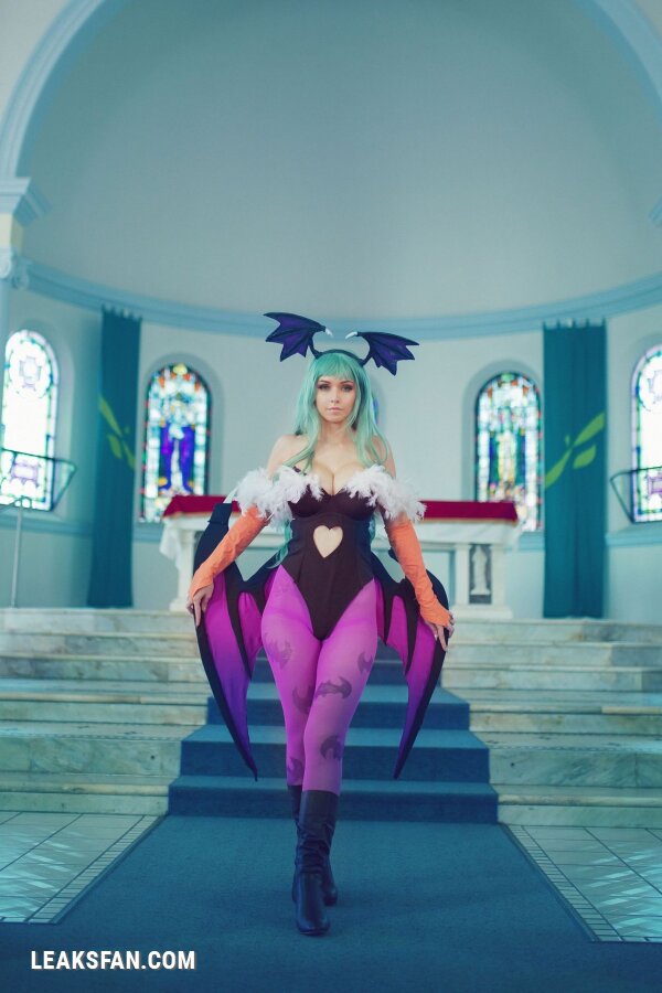 Amy Thunderbolt as Morrigan Aensland - 13