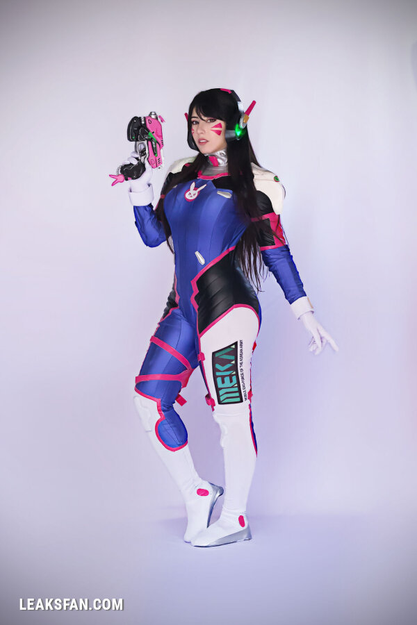 Danielle Vedovelli - D.Va - 1