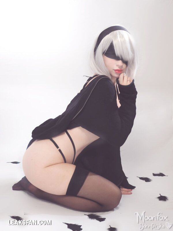 Katyuska Moonfox - 2B - 32