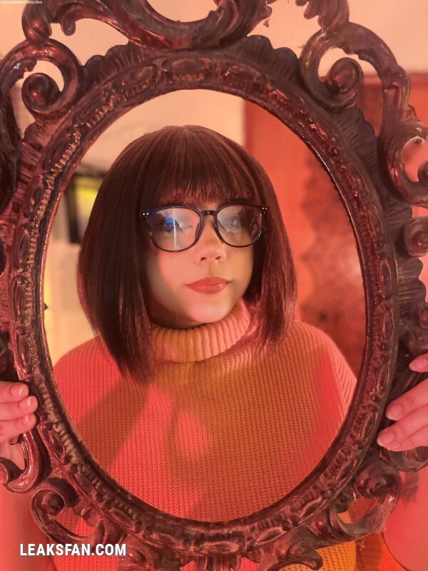 Velma Scooby Doo - 17