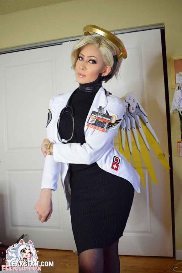 Felicia Vox - Doctor Ziegler - 1