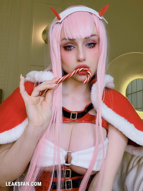 Shadory - Xmas Zero Two - 43