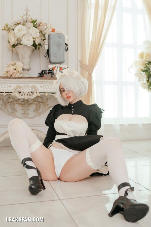 Alina Becker - 2B Maid (Nier Autómata) - 1