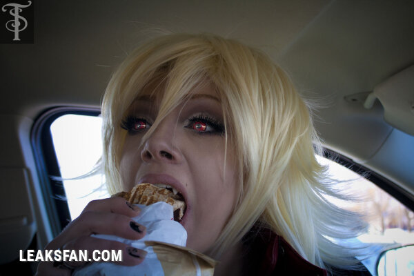 Seras Victoria (Hellsing) by Brittany Bors. - 22