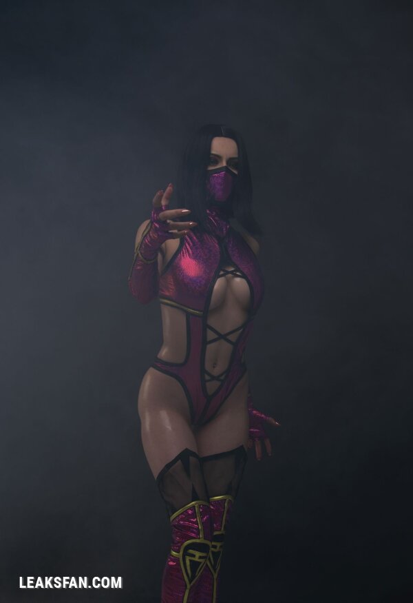 Mileena Cosplay by Anastasia Vvedenskaya - 2