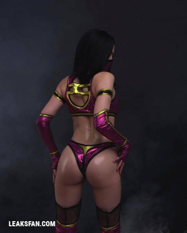 Mileena Cosplay by Anastasia Vvedenskaya - 1