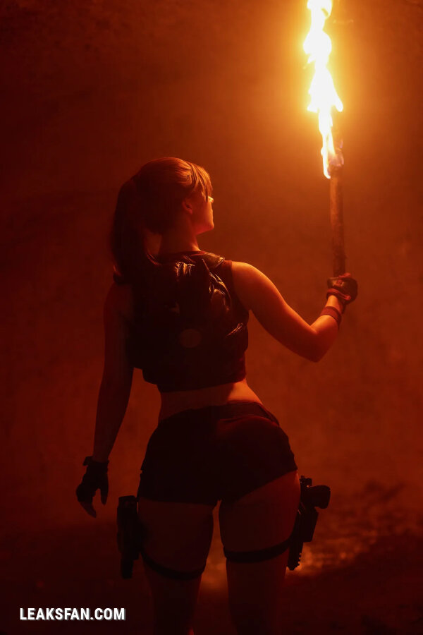 Enji Night - Lara Croft - 2