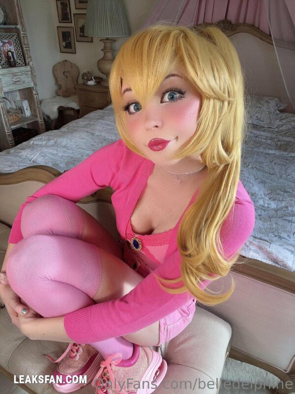 Belle Delphine - Princess Peach - 62