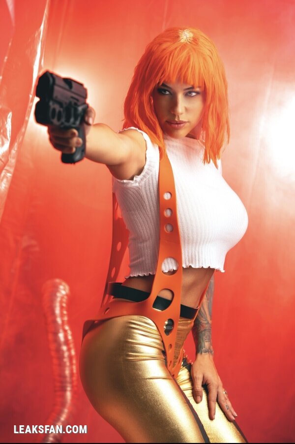 Alex Zedra - Leeloo - 8