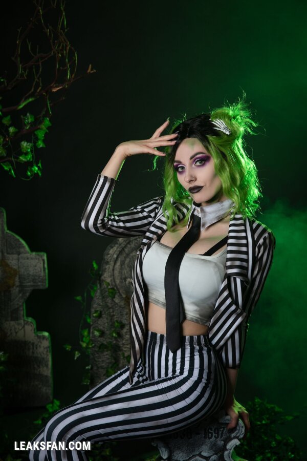 Rolyatistaylor - Beetlejuice - 7