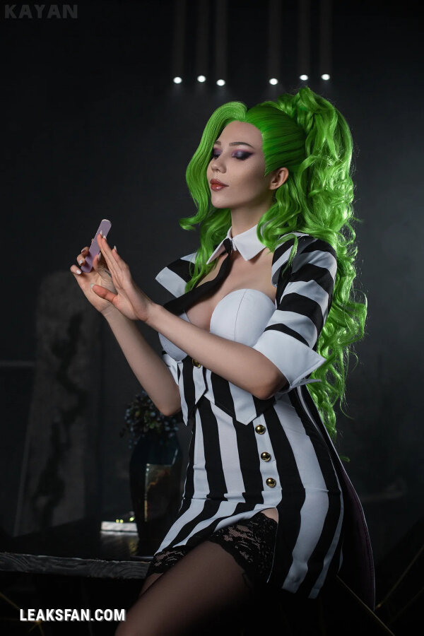 Kaya Nilson - Beetlejuice - 1