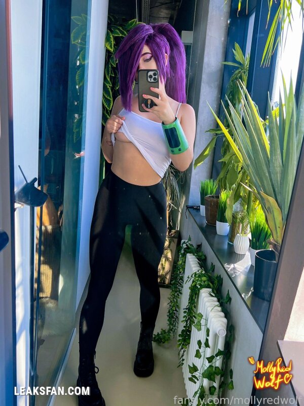 mollyredwolf leela from futurama - 26