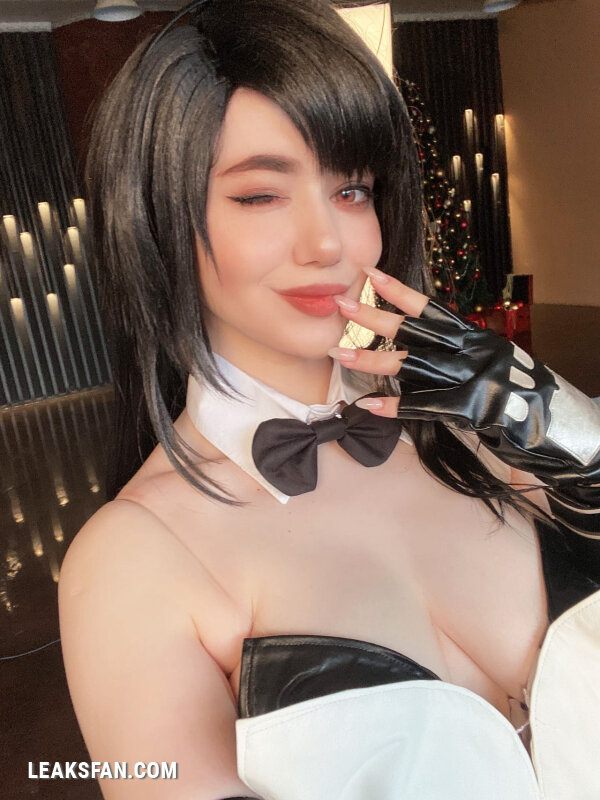 Alina Becker - Tifa Bunny Maid - 1