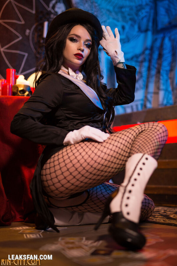 Zatanna Zatara - 0