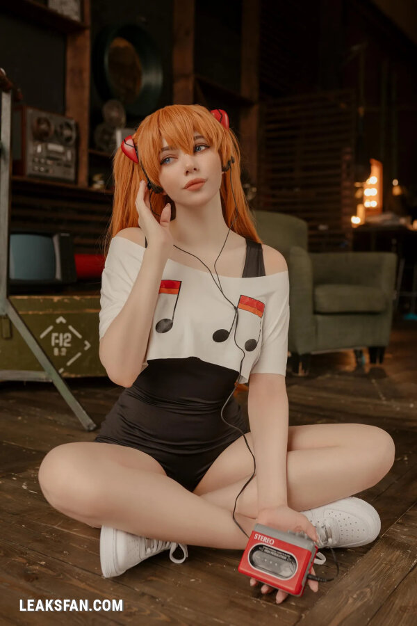 Alina Becker - Asuka - 0