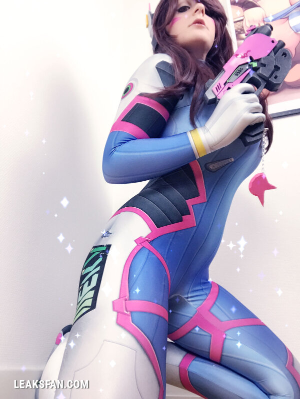 Vicki Valkyrie as D.va - 0